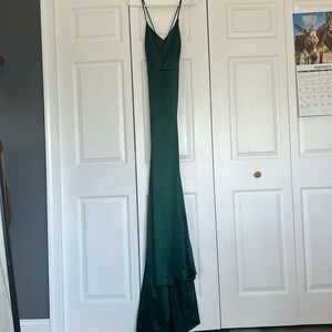 Windsor Dark Green Prom Dress Fitted Polyester/Spandex V-Cut Thin Straps